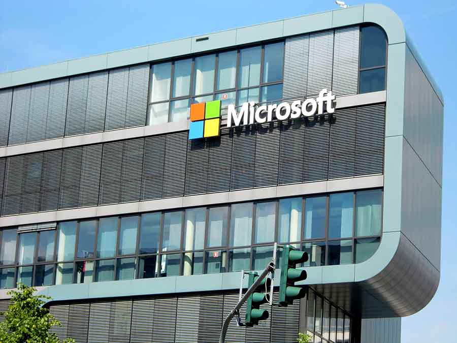 Microsoft улучшит виртуальные встречи с помощью 3D-аватаров